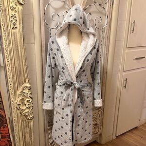 Bobbie Brooks Gray Polka Dot Hooded Robe